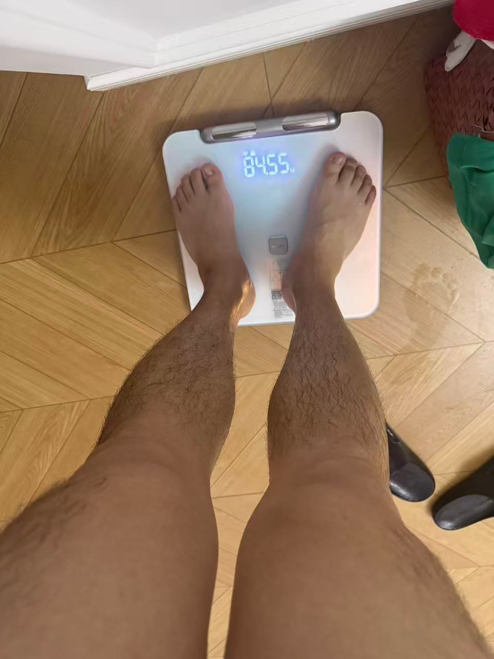 体重稳定下170了，世界杯前的目标是160斤。 