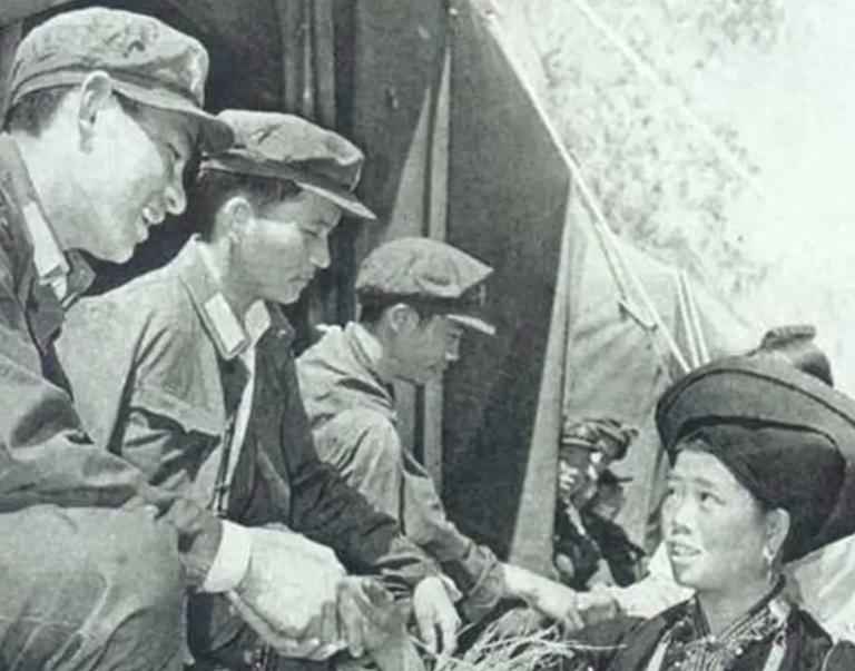 1947年生在越南的隆美兰，后来嫁到了广西龙州，1979年对越反击战打起来时，她