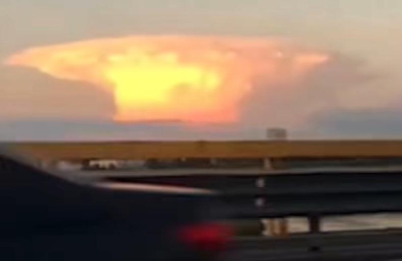 开战之后不知道进行了多少次核威胁的俄罗斯，这次收到了天象示警，在俄罗斯喀山出现了