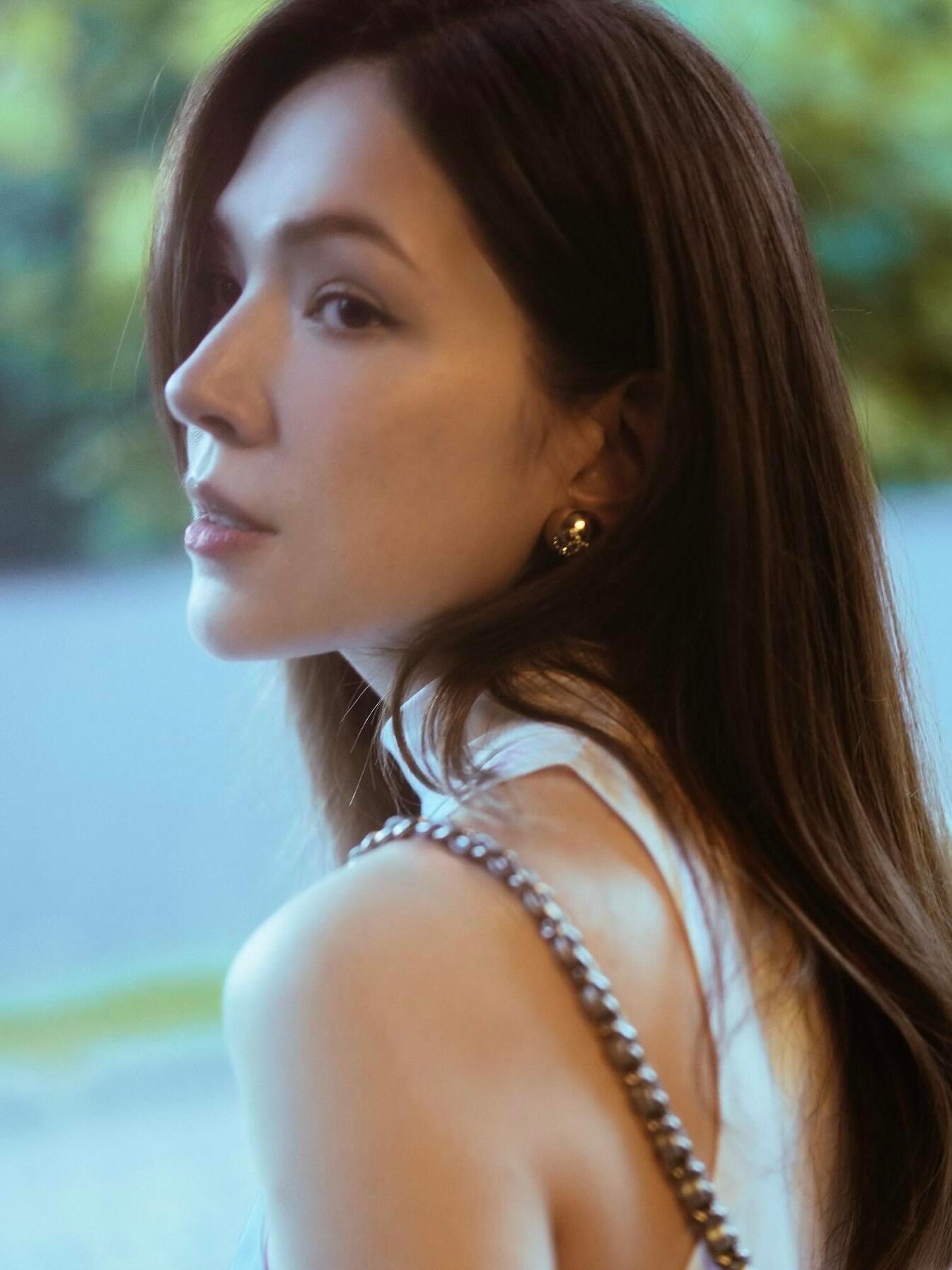 许玮甯产后首次看秀出席CHANEL 2026早春大秀美丽妈咪，状态真好😌 ​​