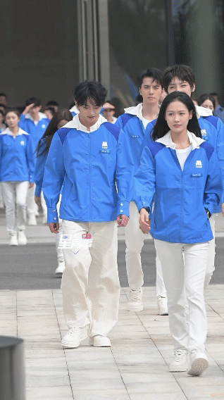 必须单独截取一些  的萌萌瞬间🥺