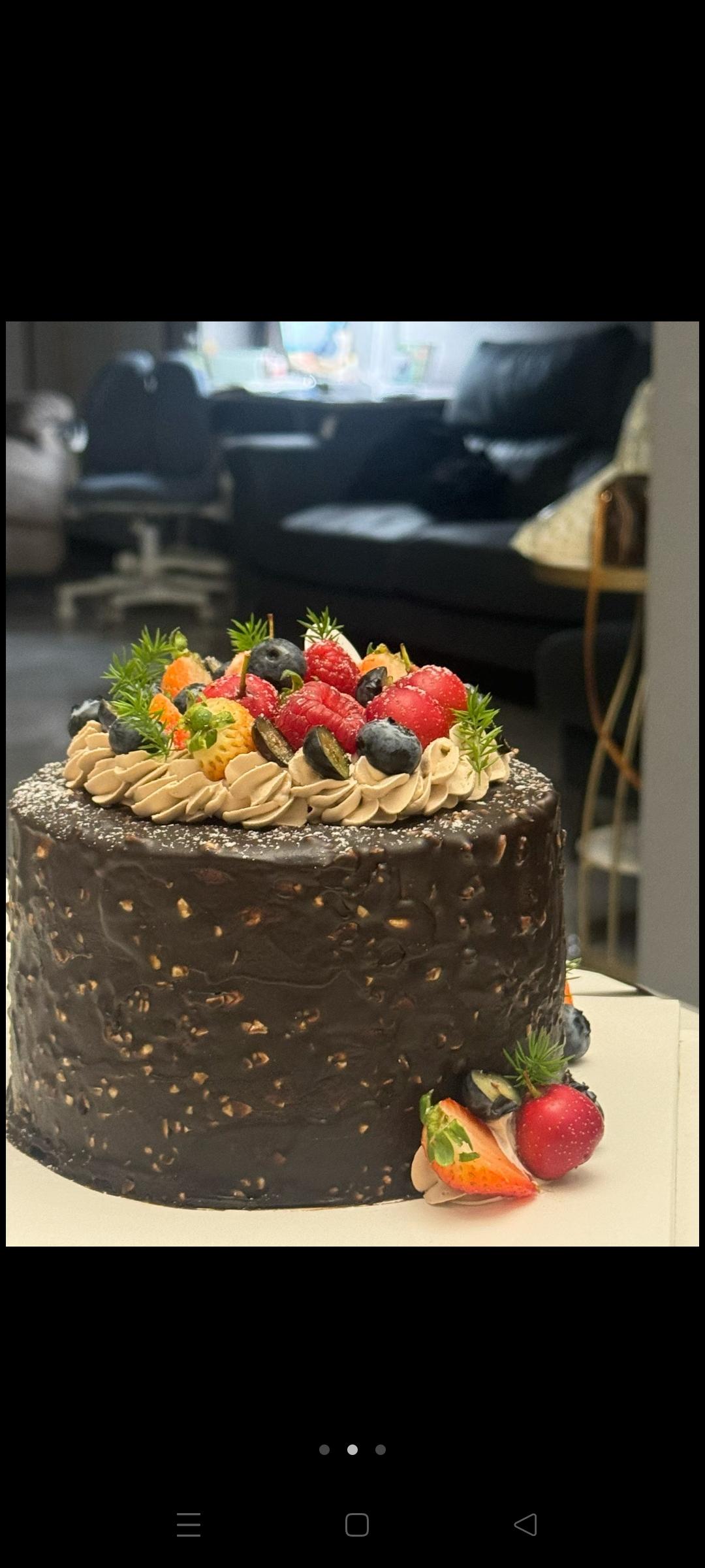 做人为什么要学会给别人几分面子？前几天家里来了几个亲戚，我中午直接带到附近的饭店