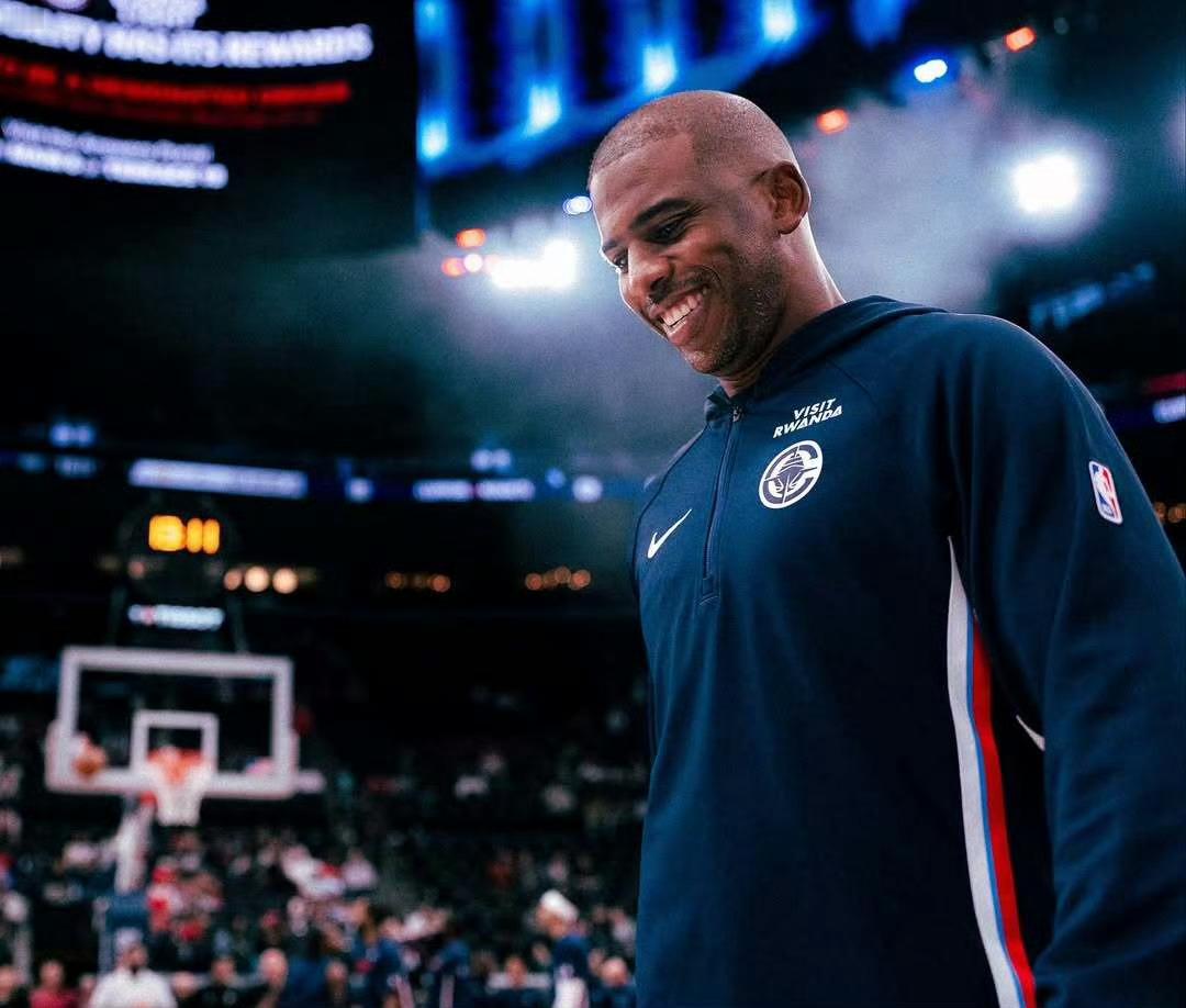 保罗正式宣布退役保罗宣布退役，结束了21年的NBA球员生涯！我童年的回忆！我最爱