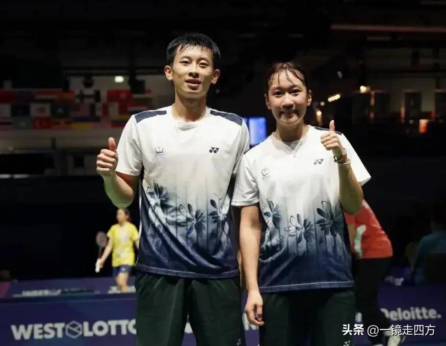 全英羽毛球公开赛第二场混双半决赛，中国台北组合叶宏蔚/詹又蓁2-1逆转击败世界排