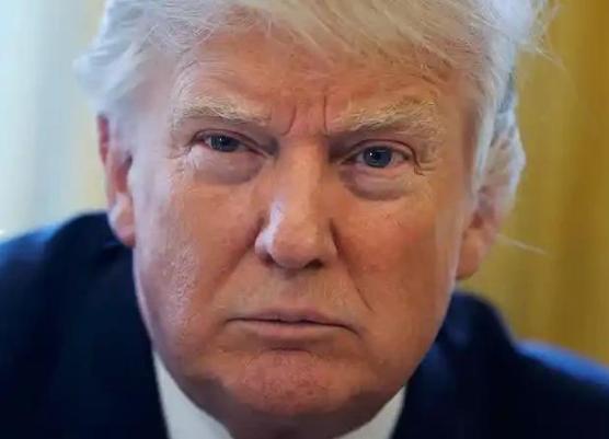 大反转！特朗普主动封锁霍尔木兹海峡，不管盟友死活誓要伊朗妥协

2月28号，美以