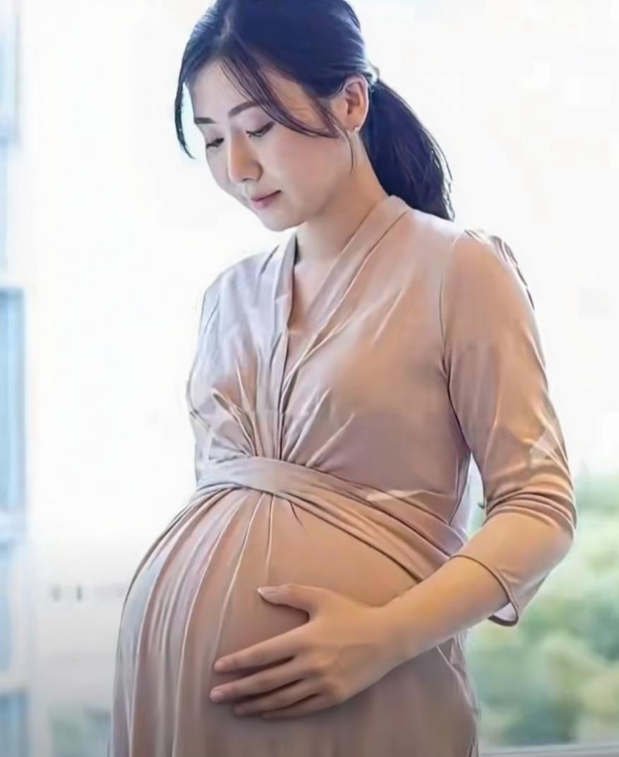 福原爱再婚引发争议！二婚丈夫疑似是之前的出轨对象。

12月22日，一大早，37