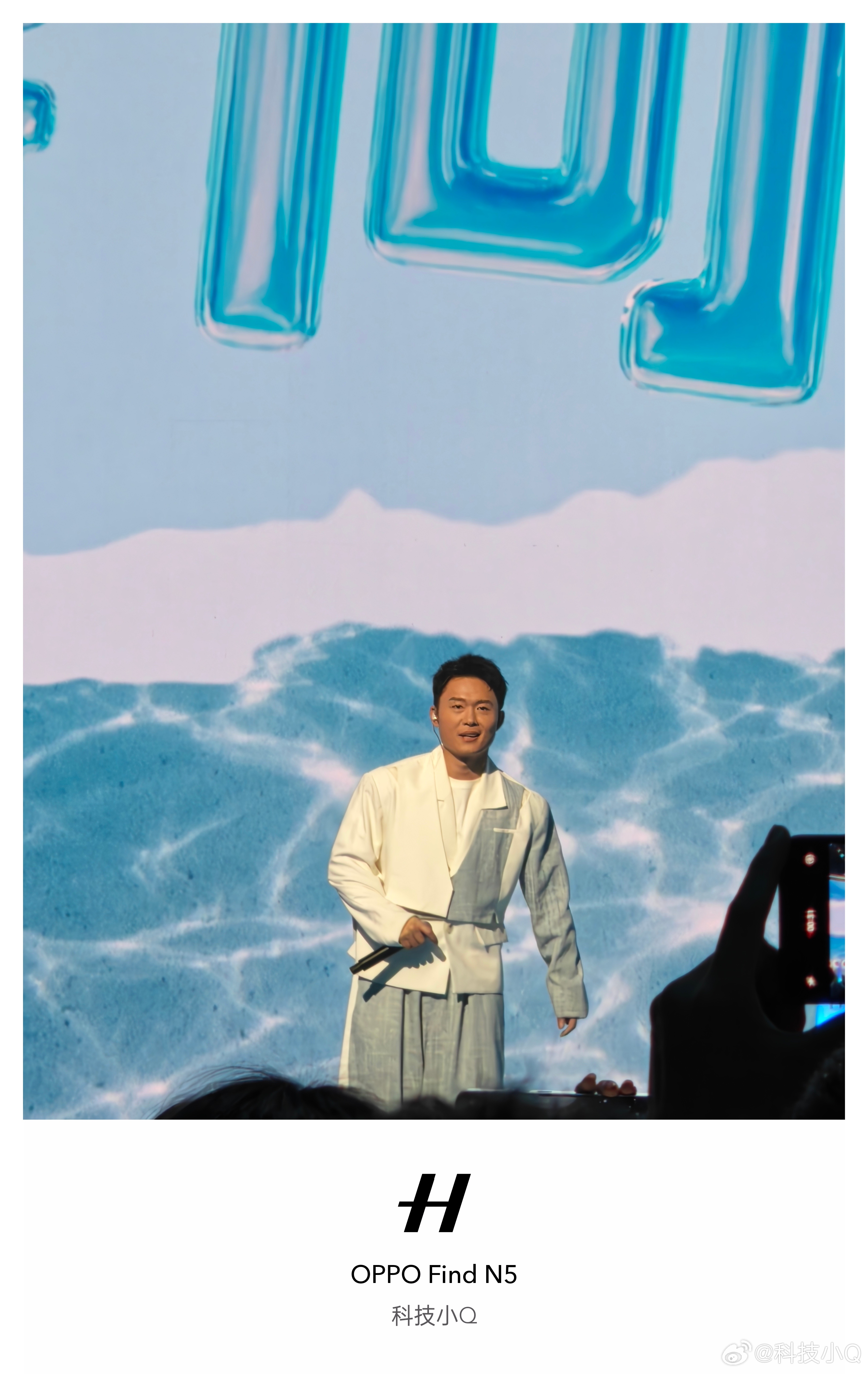 OPPO Reno14又来看莫妮卡和宋雨琦了！人鱼姬 半夏绿 礁石黑三款，你最喜