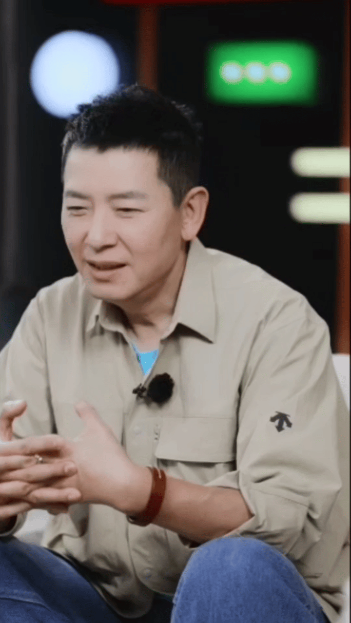 谁能拒绝暖心又会整活的横店如花！戴军都夸的情绪价值王者，快乐制造机本人🥳横店如