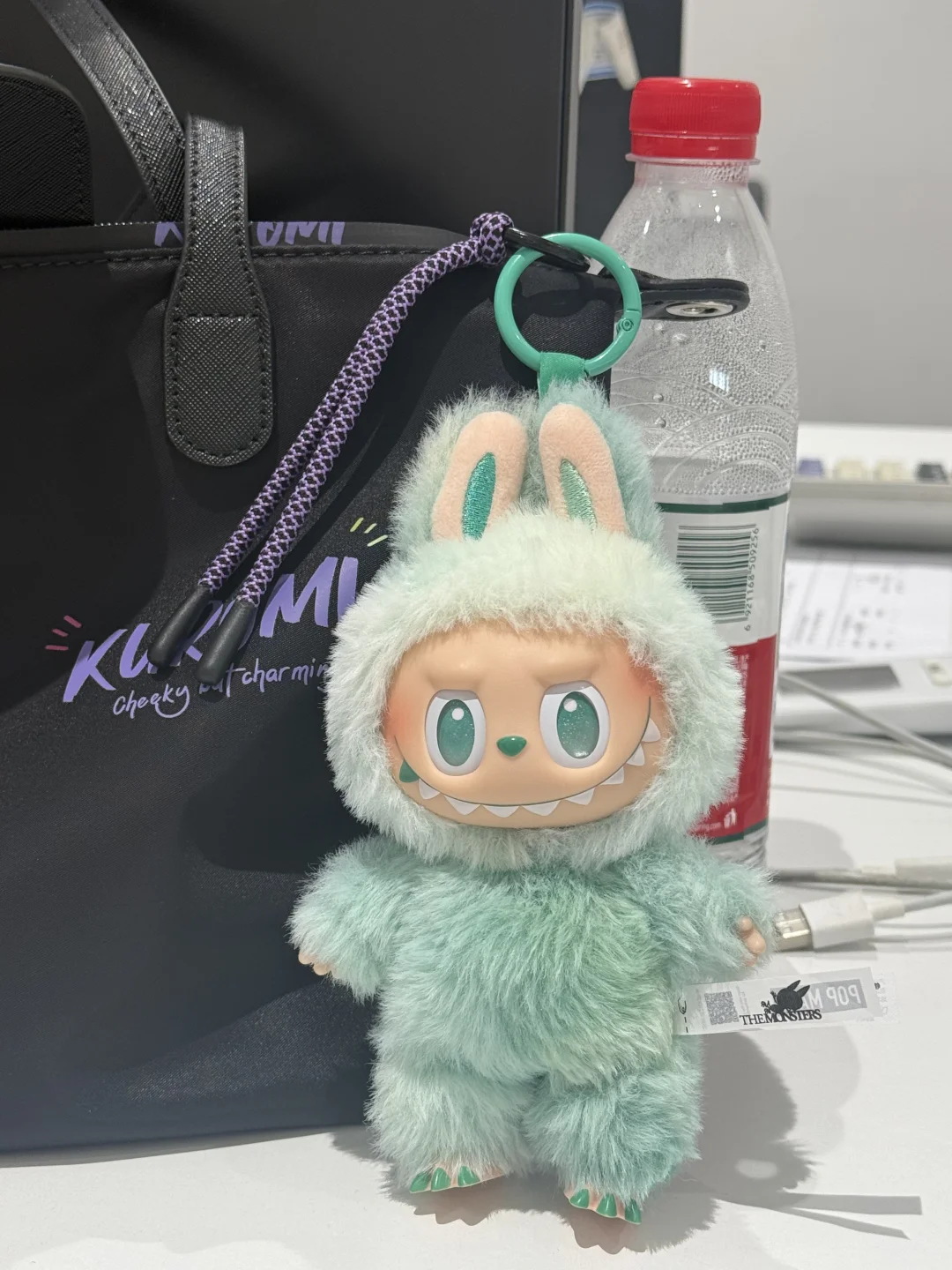 长短腿的孩子今天第一天上班💼