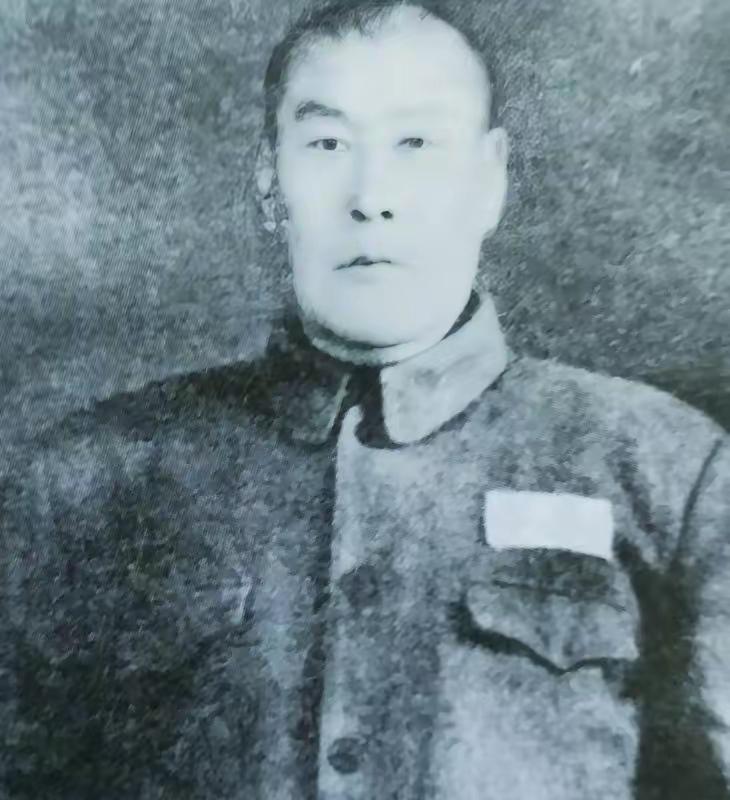 [月亮]1937年，游击队甄队长绑了日军妻儿去换被抓走的亲人。交换时，却发现小女
