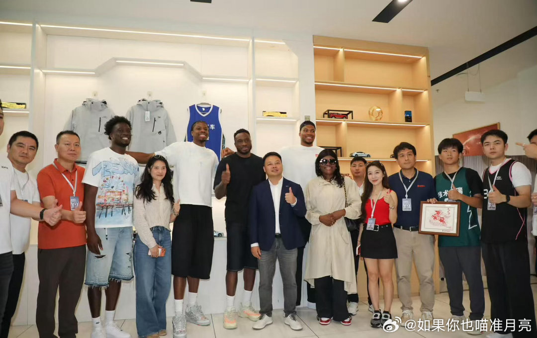 专业态度诠释体验初心！字母哥始终以严谨专业的态度履职奇瑞体验官，在4S店细致品鉴
