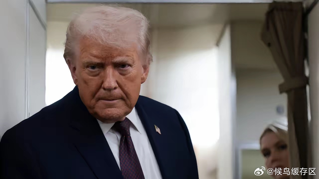 2月4日晚上，中方公布了与特朗普通话的新闻稿，特朗普在个人的社交媒体上也公布了会