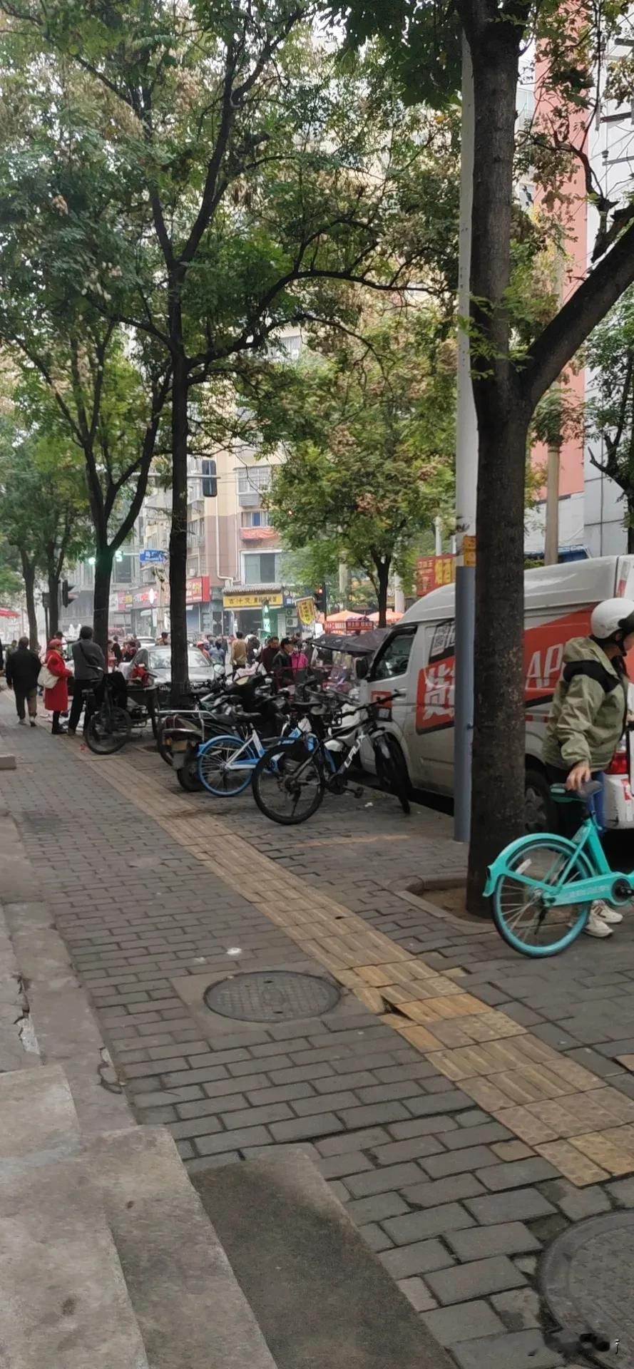下午高一孩子家长会，主要了解如何选科？总结学习经验！我认为哪三科成绩好则选哪三科