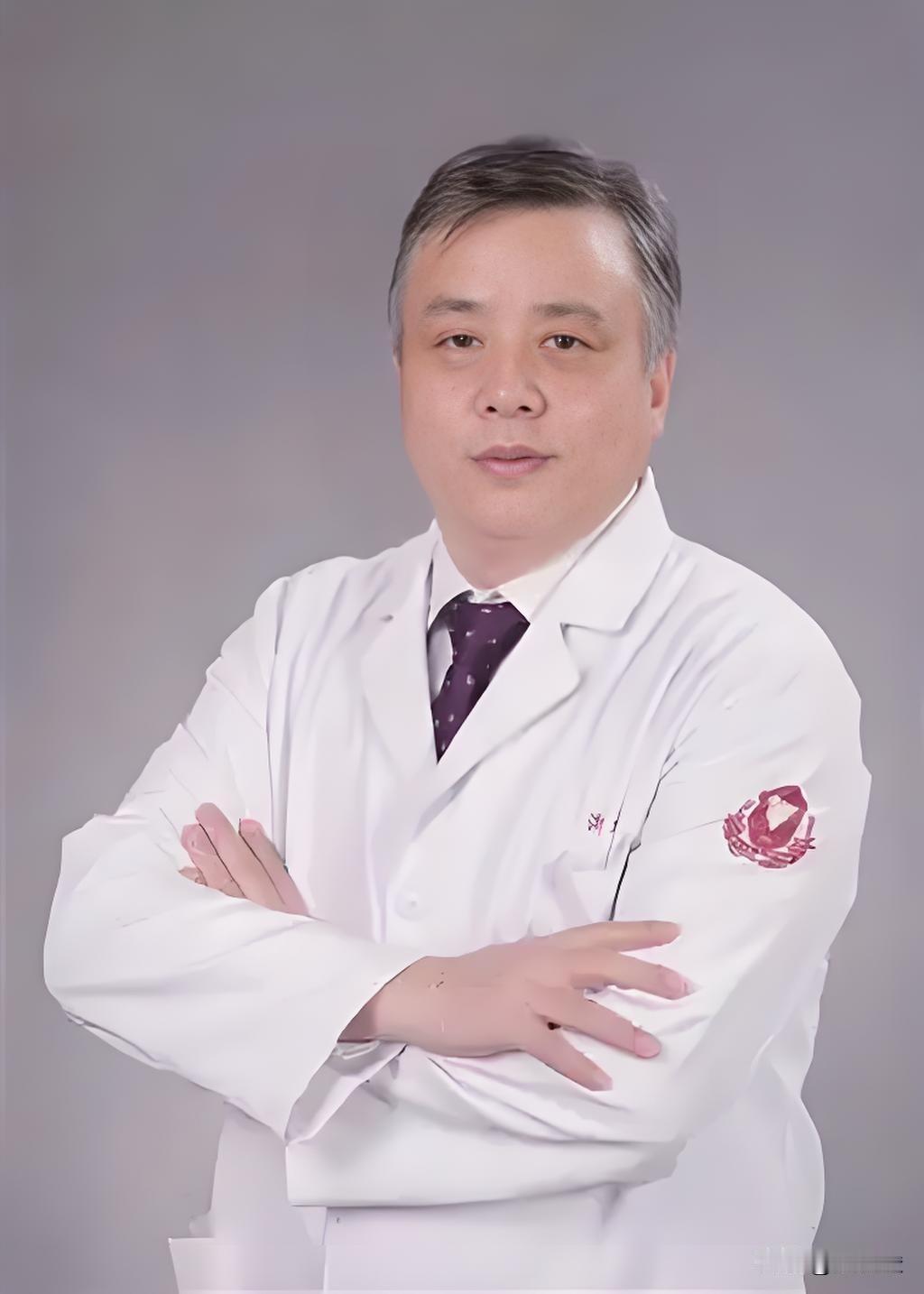 吕卫国教授是我国知名妇产科学领域的专家，长期从事妇科肿瘤的临床和基础研究工作，尤