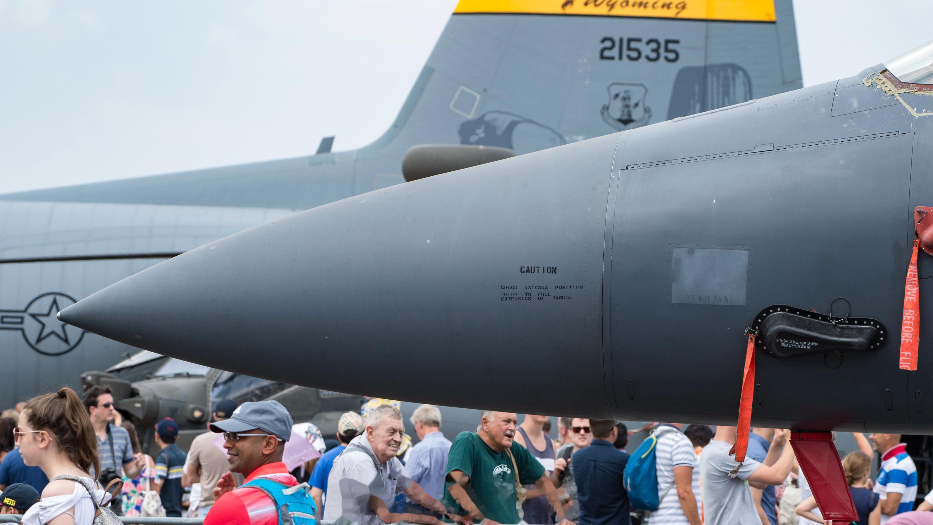 #航空新视野[超话]# 美国空军F-15E战斗机和F-15C战斗机的一些细节，无