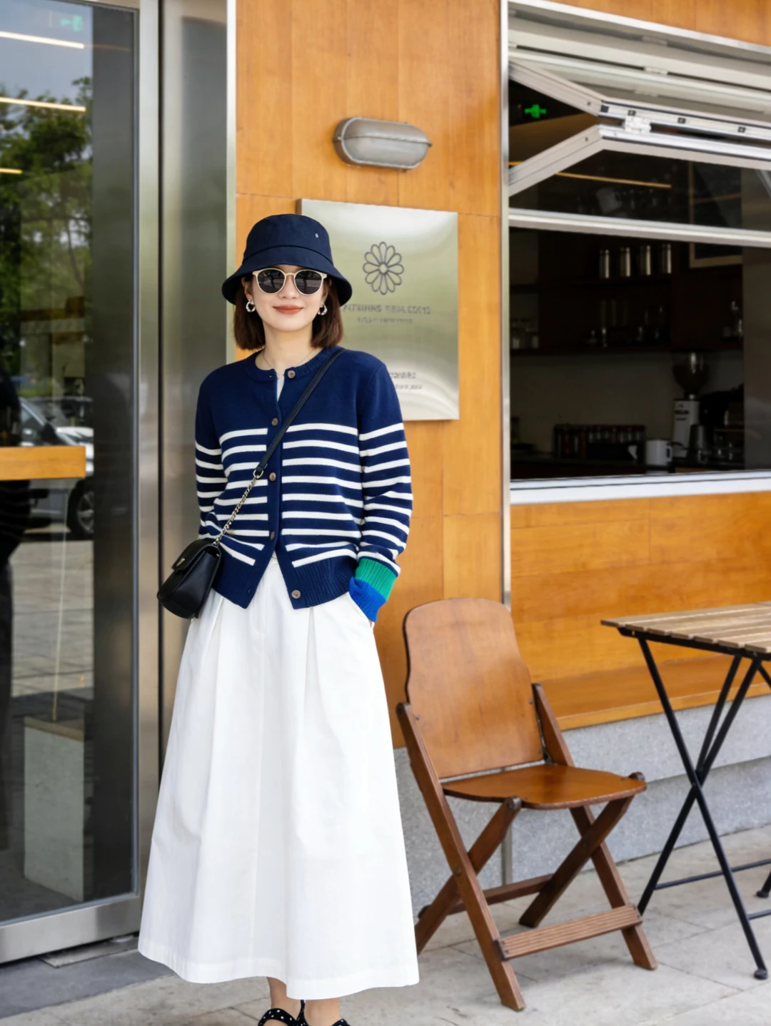 💙🤍配色的法式松弛感穿搭～