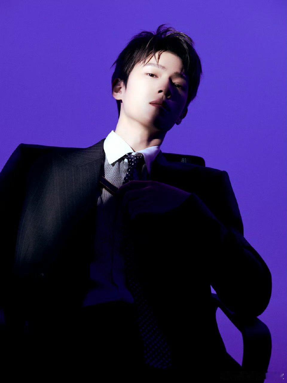 李昀锐曾瘦到124斤为了贴近现在这个戏的角色真是很敬业了 小林