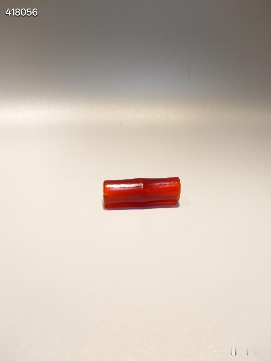 西玛.竹节玛瑙配珠
流行于:西周
玛瑙