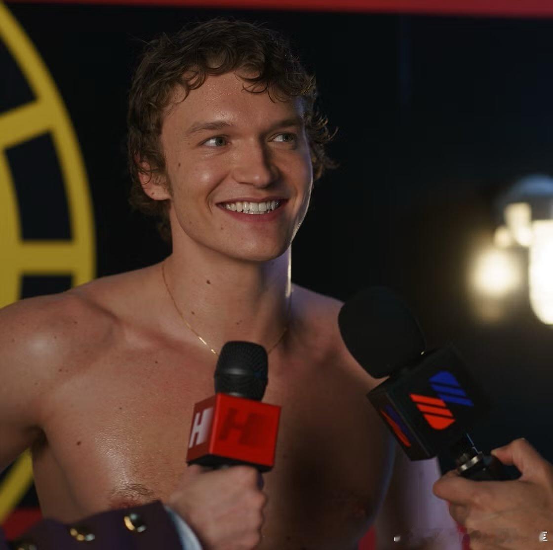 亿万同人字幕组  Connor Storrie 和 Melissa McCart