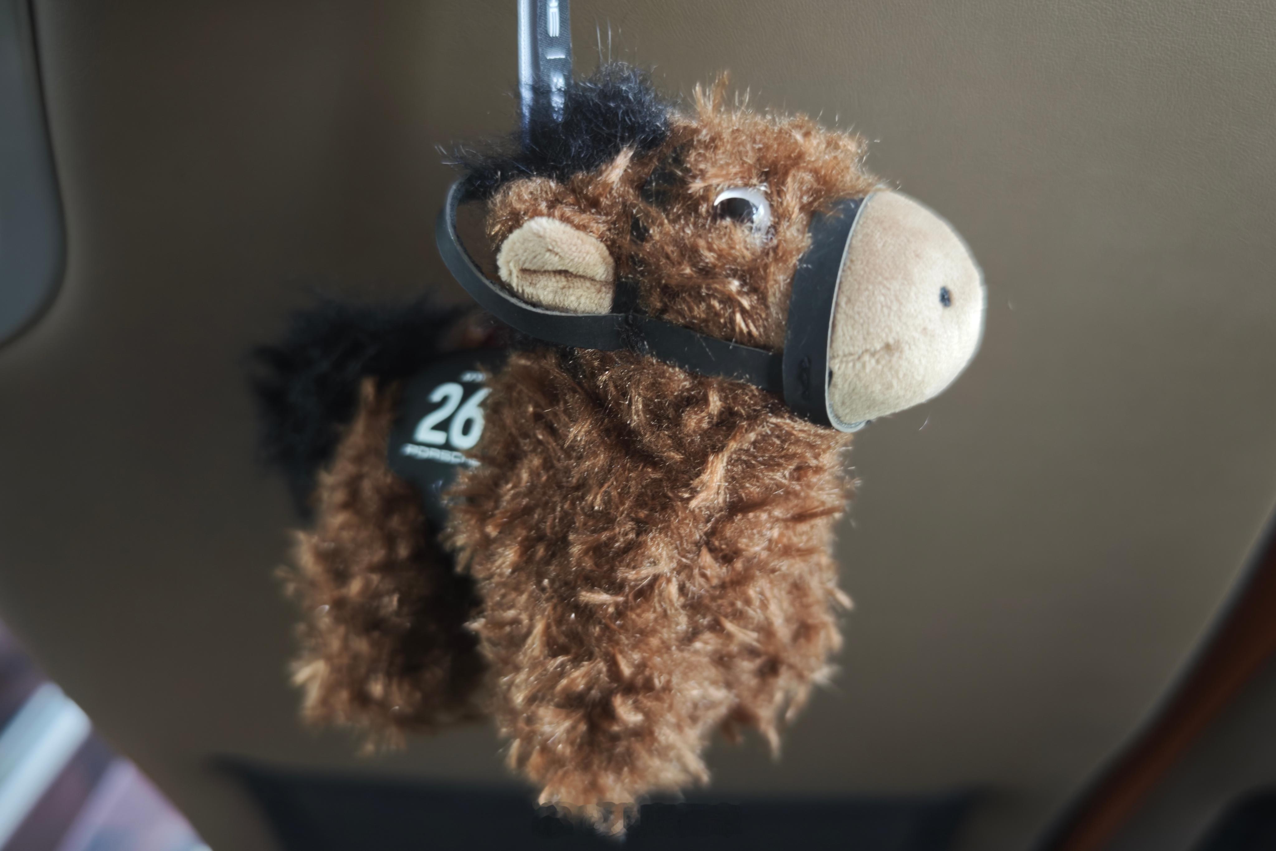 保时捷限量的潦草小马get，真的很潦草，但是很可爱！