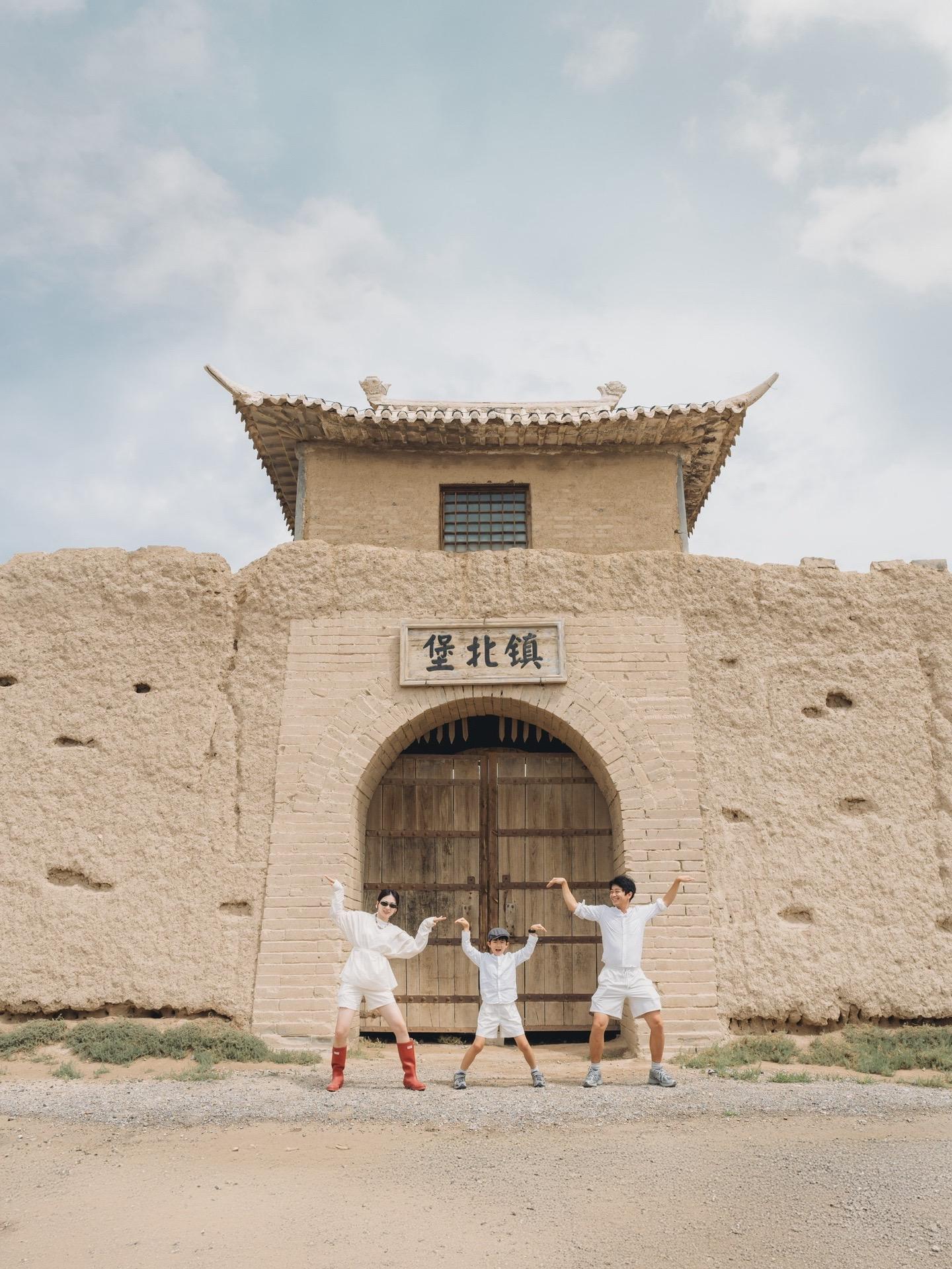 银川居然是冷门旅行地了？ 暑假各个热门旅行地都人山人海，热火朝天的时候...