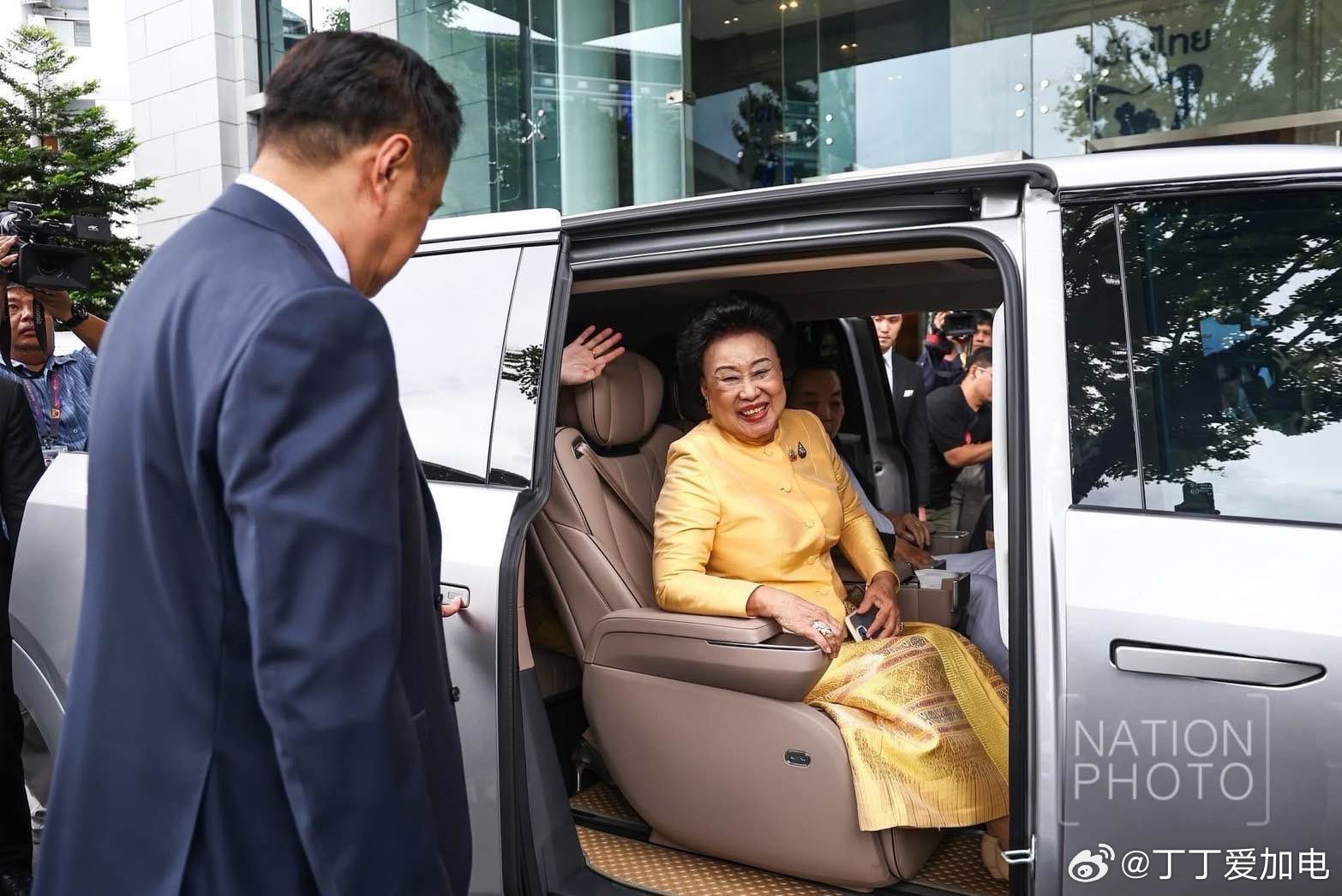 小鹏X9成泰国新总理座驾新能源汽车﻿ 小鹏东南亚拓展成绩显著，7月登顶泰国纯电M
