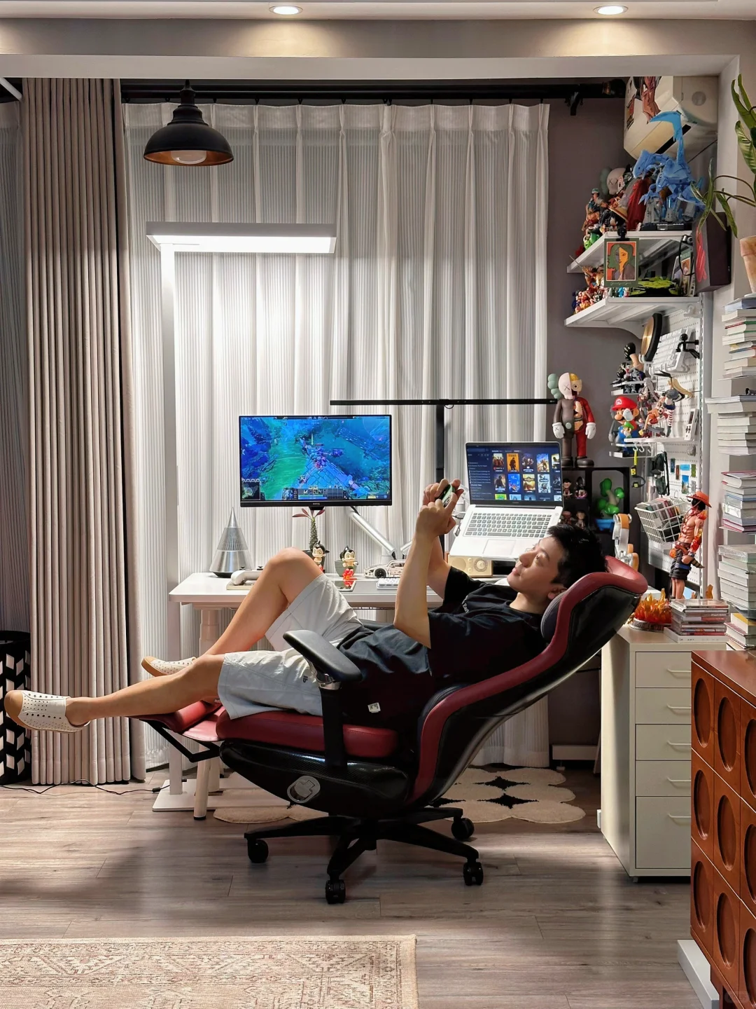 34岁大叔：拥有一个超级书桌是什么体验？