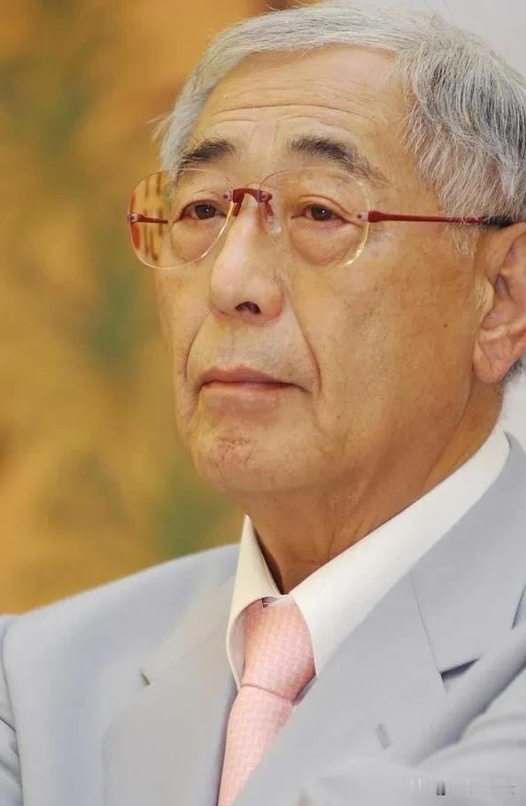 日本icon情爱大师渡边淳一说：“男女之间，一旦发生了关系，要么关系更近，要么形