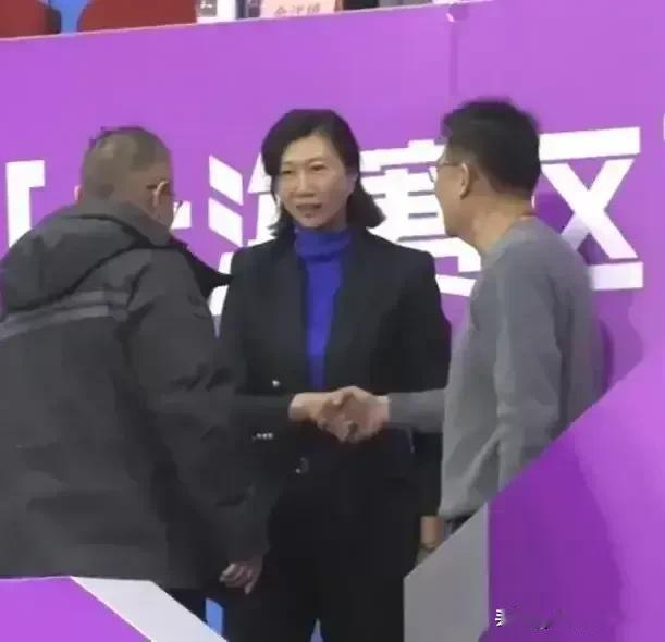 只要蔡斌不感觉尴尬尴尬的就是别人
       2023-2024赛季排超联赛总