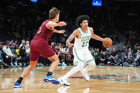 据ESPN的沙姆斯·查拉尼亚报道，罗恩·哈珀二世与波士顿凯尔特人签订了一份双向合