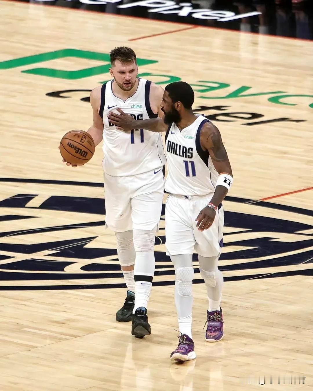 牛蜜和侠蜜看了有点心慌，截止到现在绿军10-0欧文，欧文之前怒踩凯尔特人logo