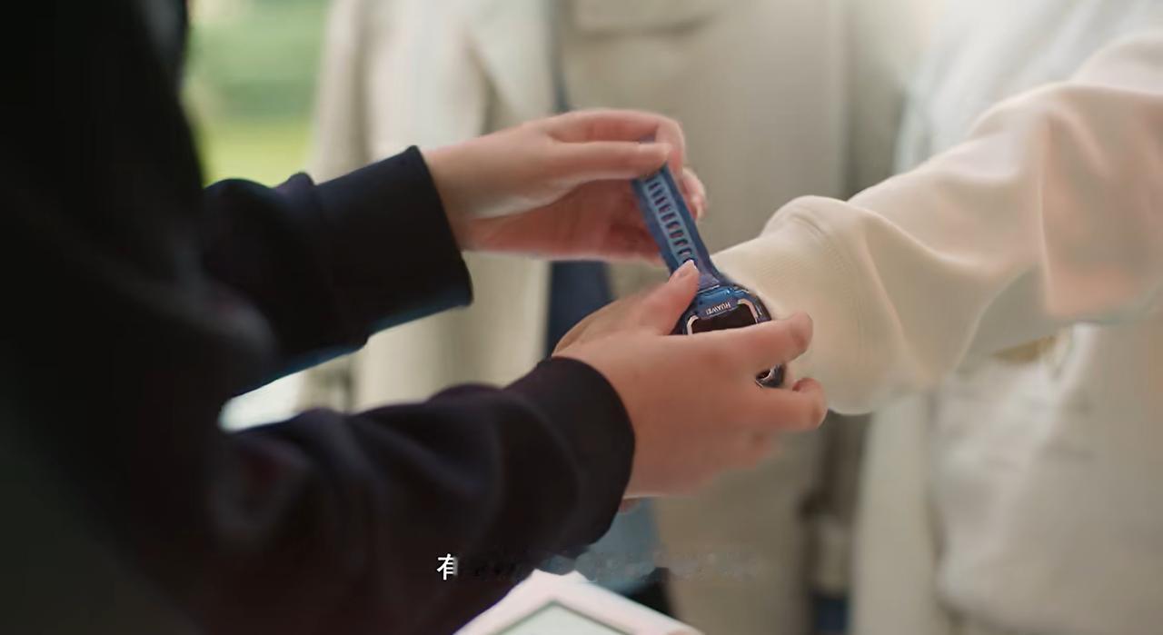 想象一下，当你不小心碰倒水杯使得电脑进水，文件资料都在电脑里面，在这种揪心时刻，