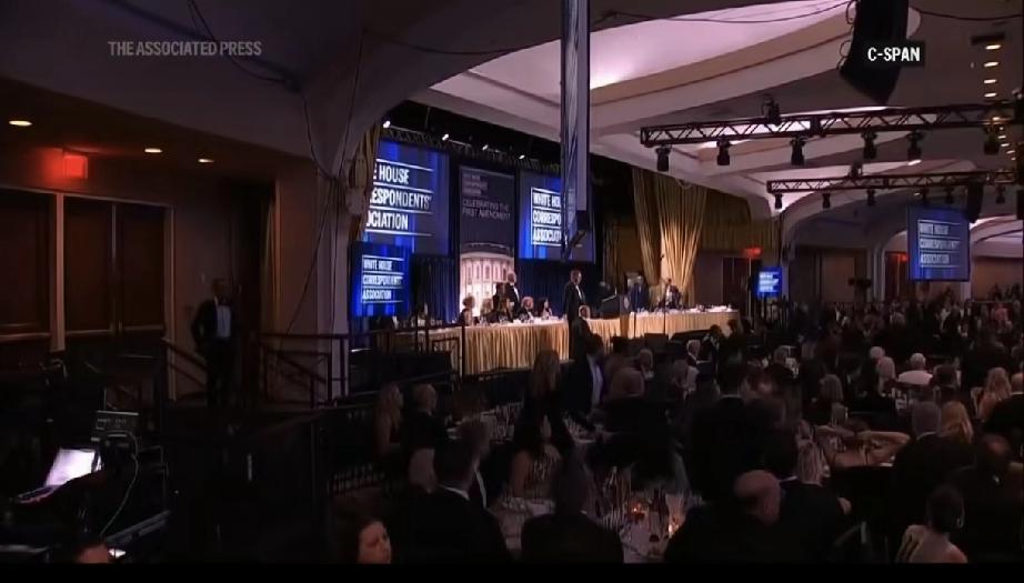 🤦‍♀️枪支泛滥的美国，正在被自己的“自由”反噬。
 
又一场枪击案，又一次全