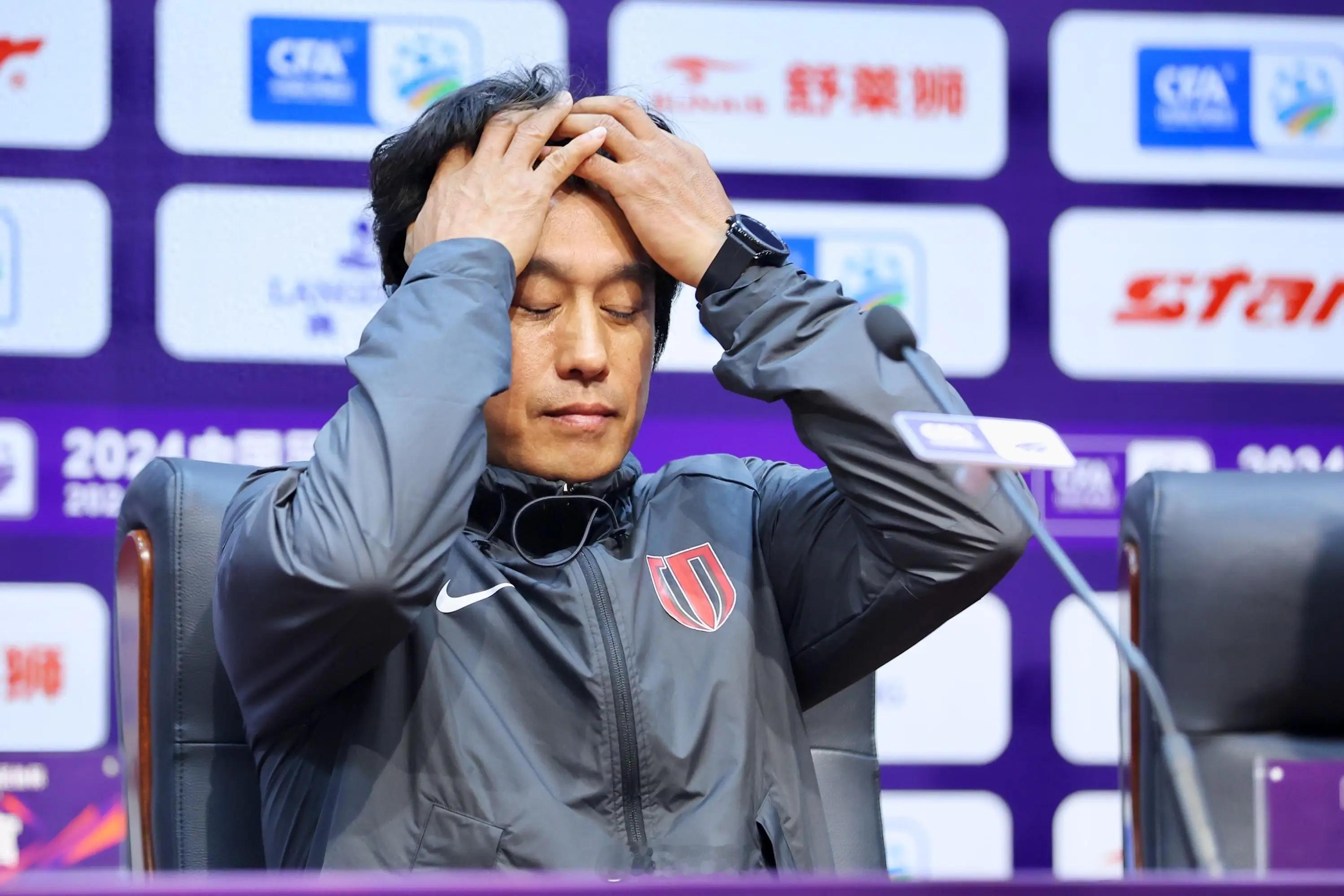 徐正源暂停与蓉城续约谈判 老剧本，各方水军出动！舆论博弈再次拉开帷幕！其实钱都谈