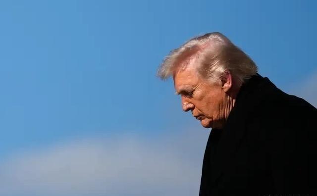 美国“内战”进入倒计时？特朗普通报全球：美国头号敌人已出现！当地时间3月22日，