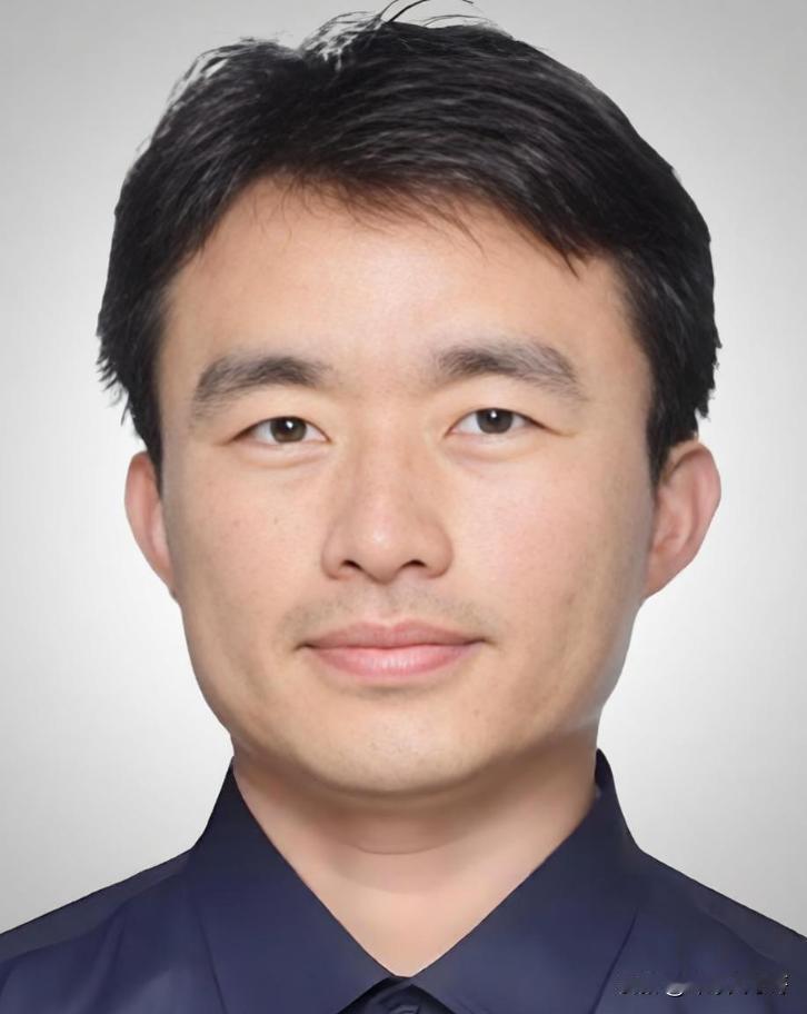 丁世谦，兰州大学超级学霸，新加坡国立大学天才博士，科罗拉多大学博士后，在美国启动
