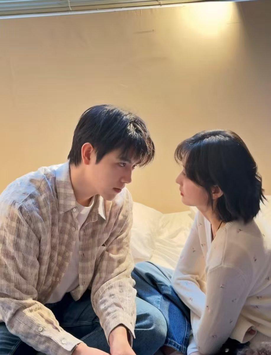 陈飞宇孙千贴贴大片陈飞宇孙千居家live陈飞宇孙千贴贴大片，哇塞哇塞，