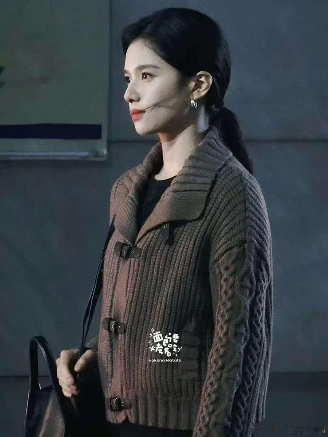 张婧仪菜市场路透张婧仪伟大的脸张婧仪菜市场路透，好美，绝了呀 