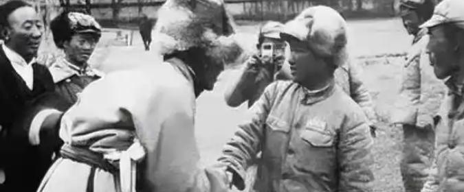 1951年阿里扎麻芒堡大雪封山补给彻底中断，驻守部队存粮耗尽只能宰杀战马充饥，多