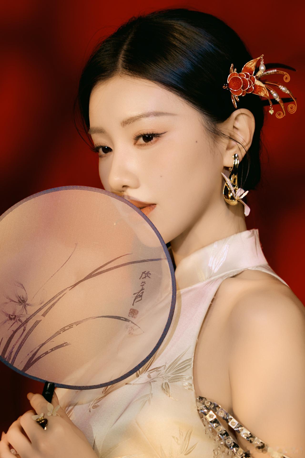 晒图笔记大赛美女穿搭写真