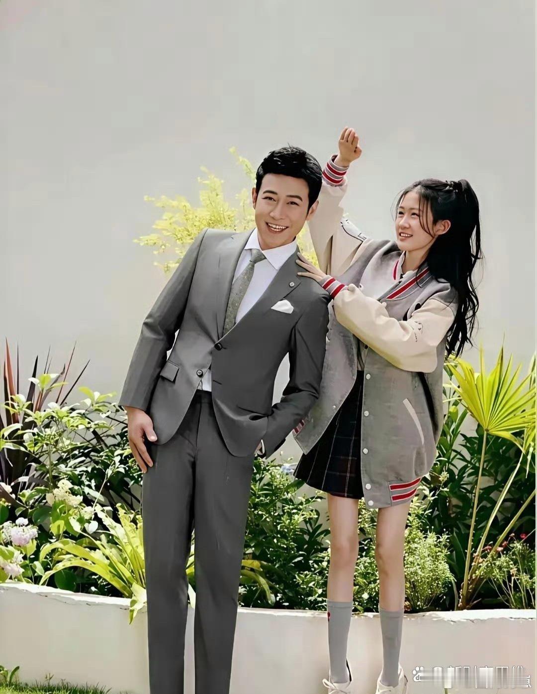 陆毅女儿颜值也太能打了！五官精致气质出众，天生自带明星相～ 