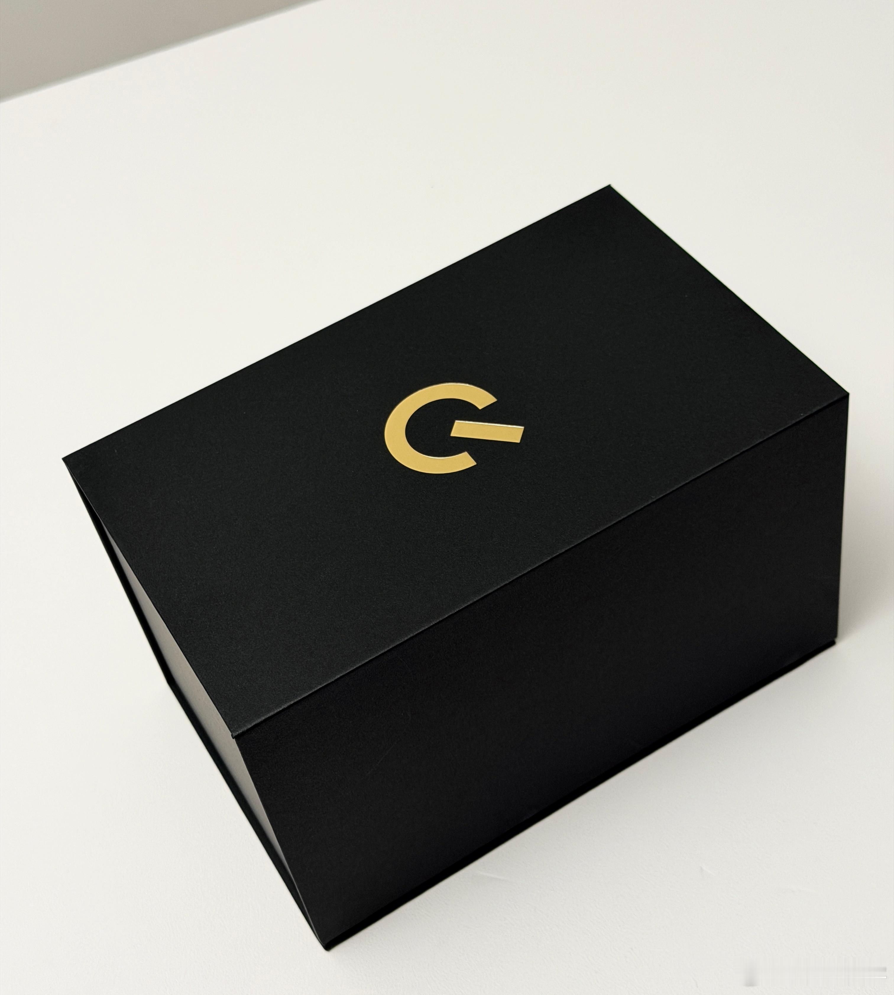 iQOO Neo11的邀请函一机致胜 ​​​