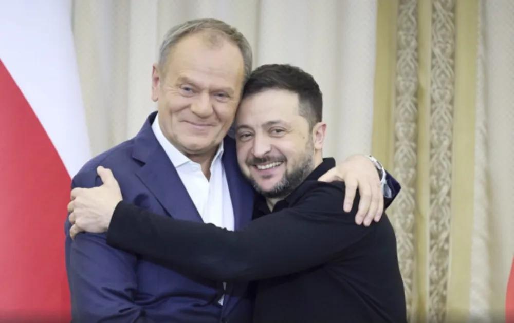 波兰总理打脸特朗普，诺奖都配不上泽连斯基
 
2026年2月慕尼黑安全会议上，波