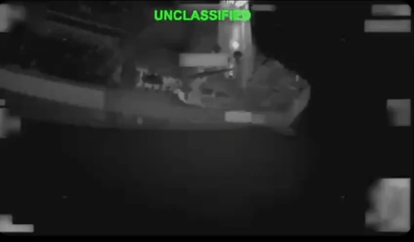 🇺🇸❌🇮🇷 据五角大楼通报，美军使用“地狱火”导弹袭击了正驶往伊朗港口的