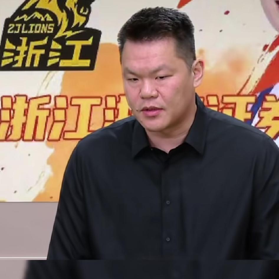 兄弟们！朱芳雨下课了！
杜峰辞职可以理解！那是他的执教理念和用人方法与球员产生了