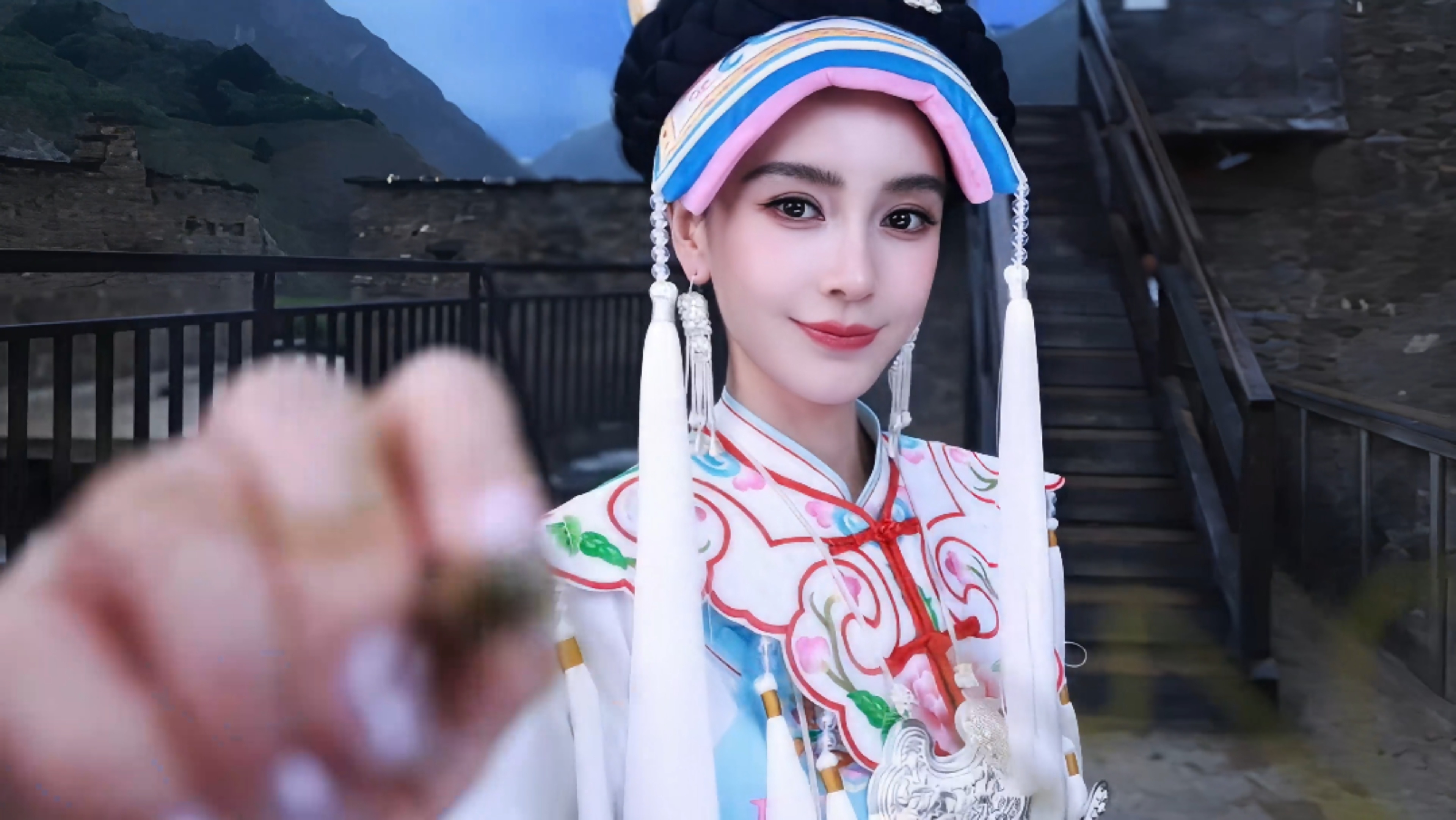 angelababyangelababy ｜杨颖 【存档】女明星的镜头签