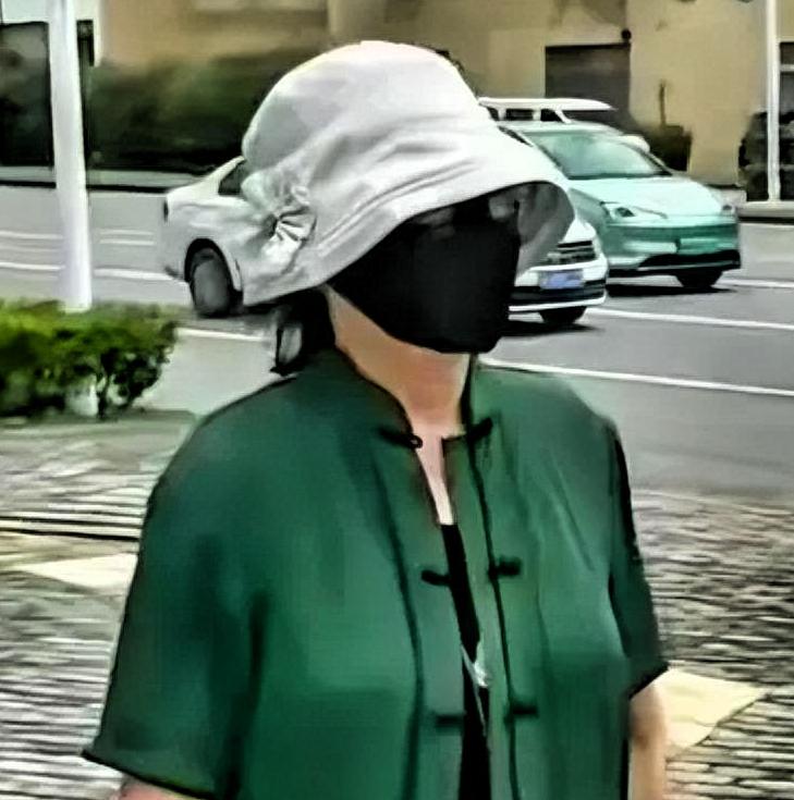 两份同期档案保存状态天差地别，这件物证疑点本身就耐人寻味……

柴桑大姐回忆调取
