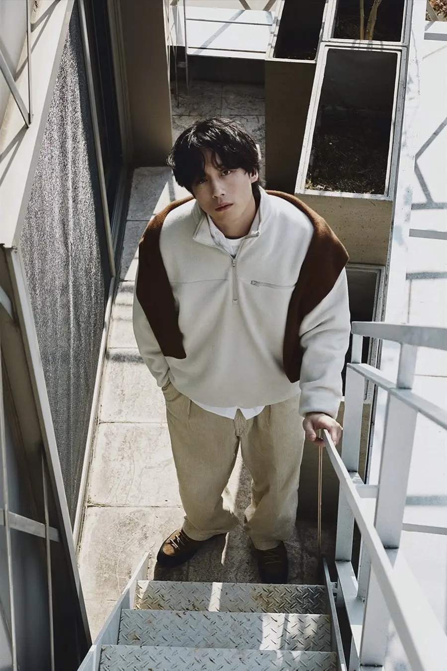 论日系男星氛围的杀伤力 🌊 坂口健太郎 x UNIQLO冬日画报  ...