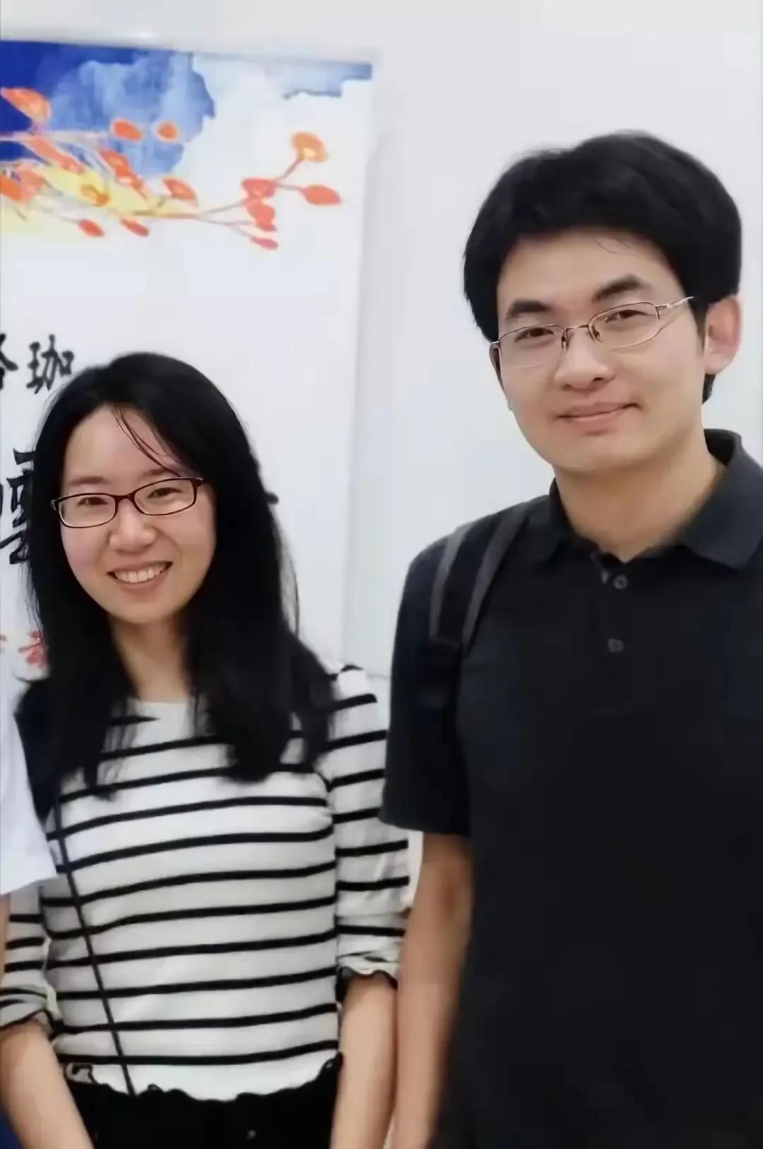 前脚付磊教授两女儿举报武汉大学化学与分子科学学院教师曾某某，引起了热议。巧合的是