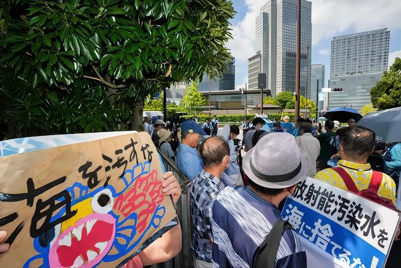 
把核废水排海里，日本的良心大大的坏了！
日本首相岸田文雄在当天的记者会上称，福